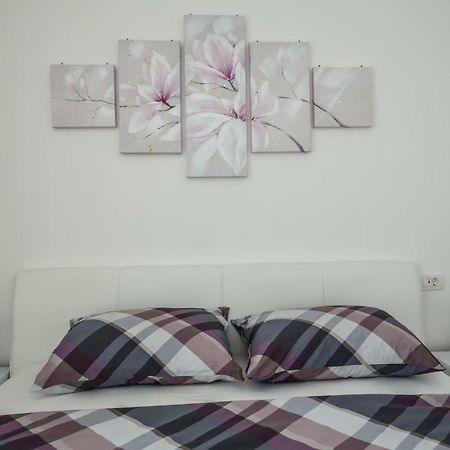 Apartment Bambi Spalato Esterno foto
