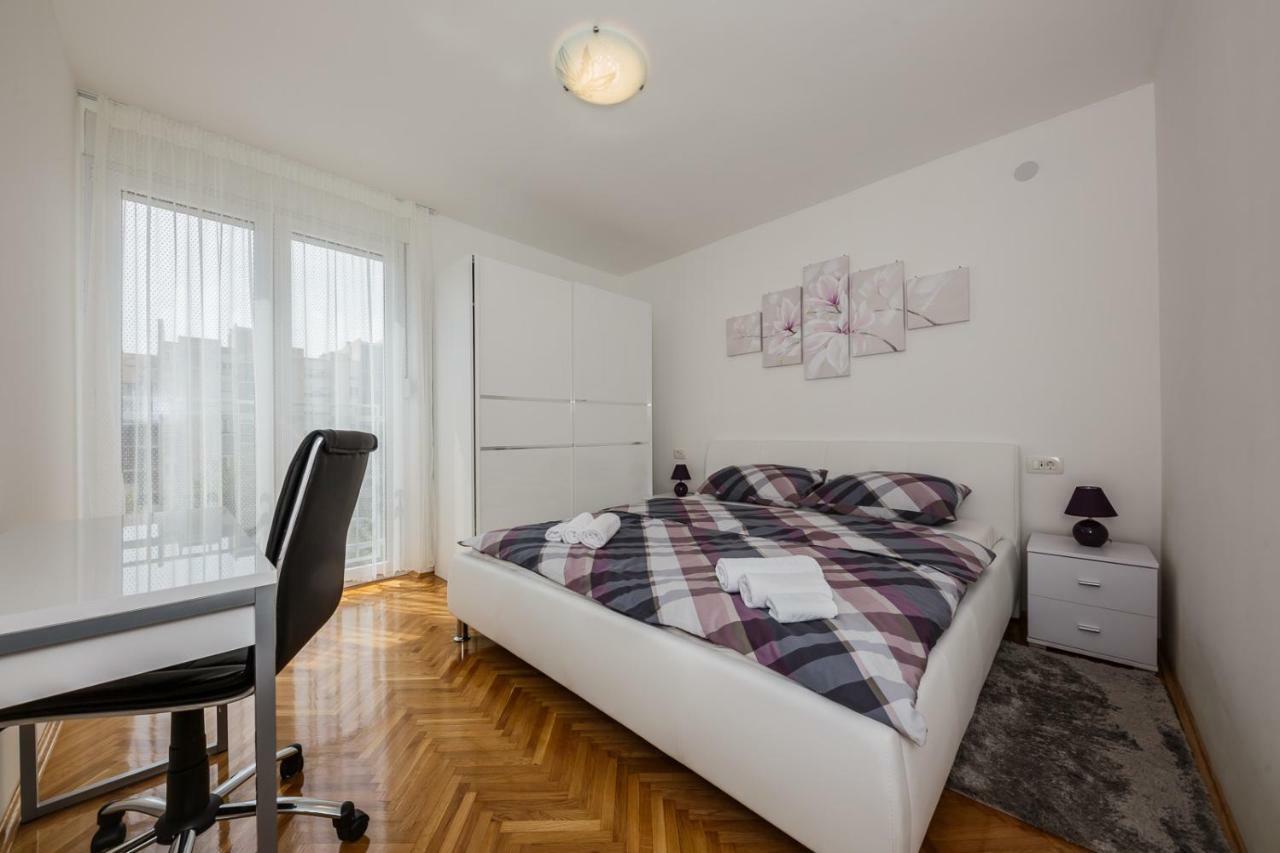 Apartment Bambi Spalato Esterno foto