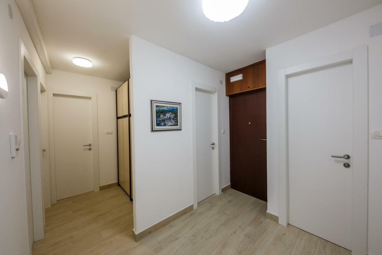 Apartment Bambi Spalato Esterno foto