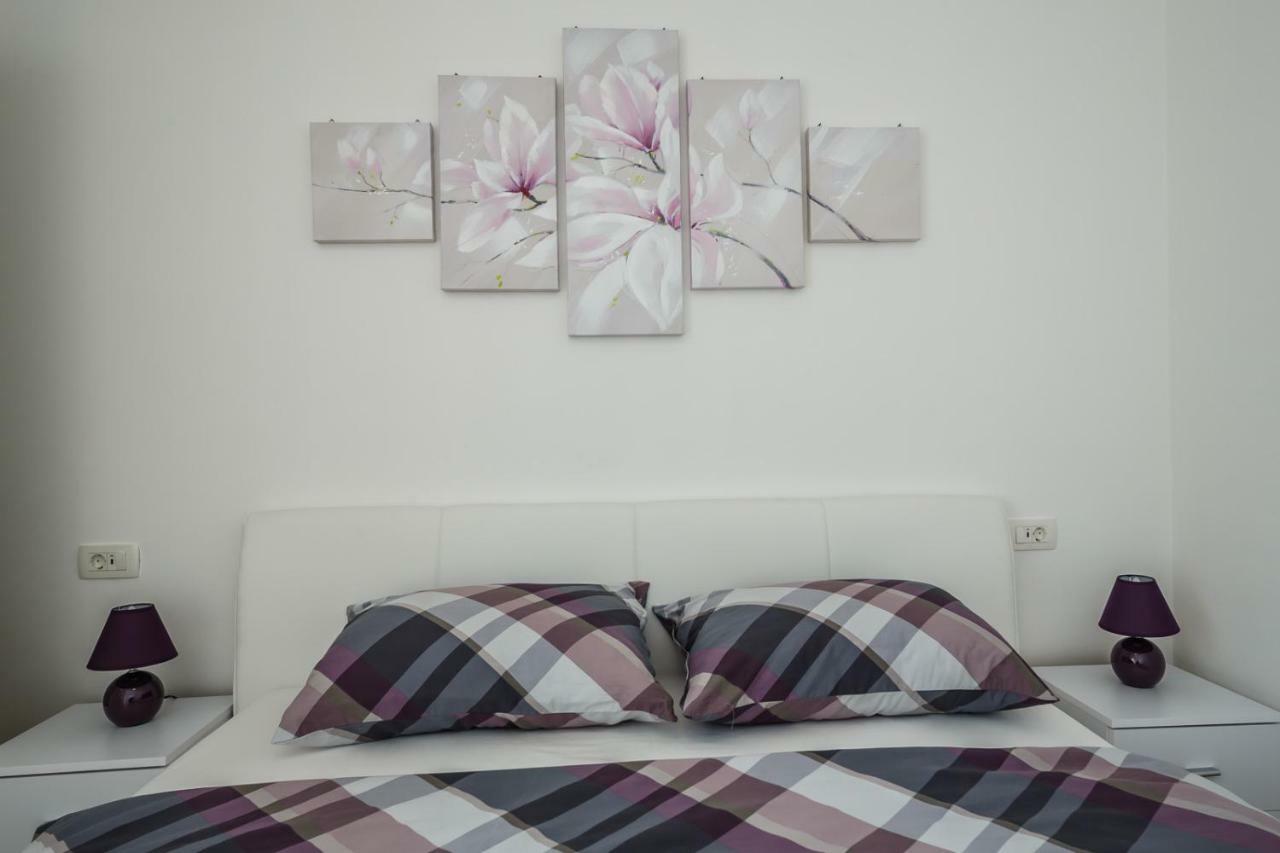 Apartment Bambi Spalato Esterno foto