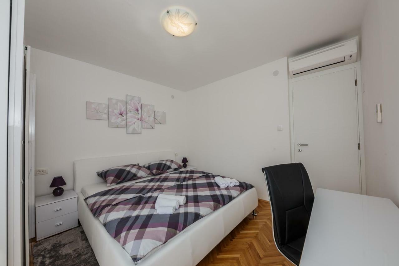 Apartment Bambi Spalato Esterno foto