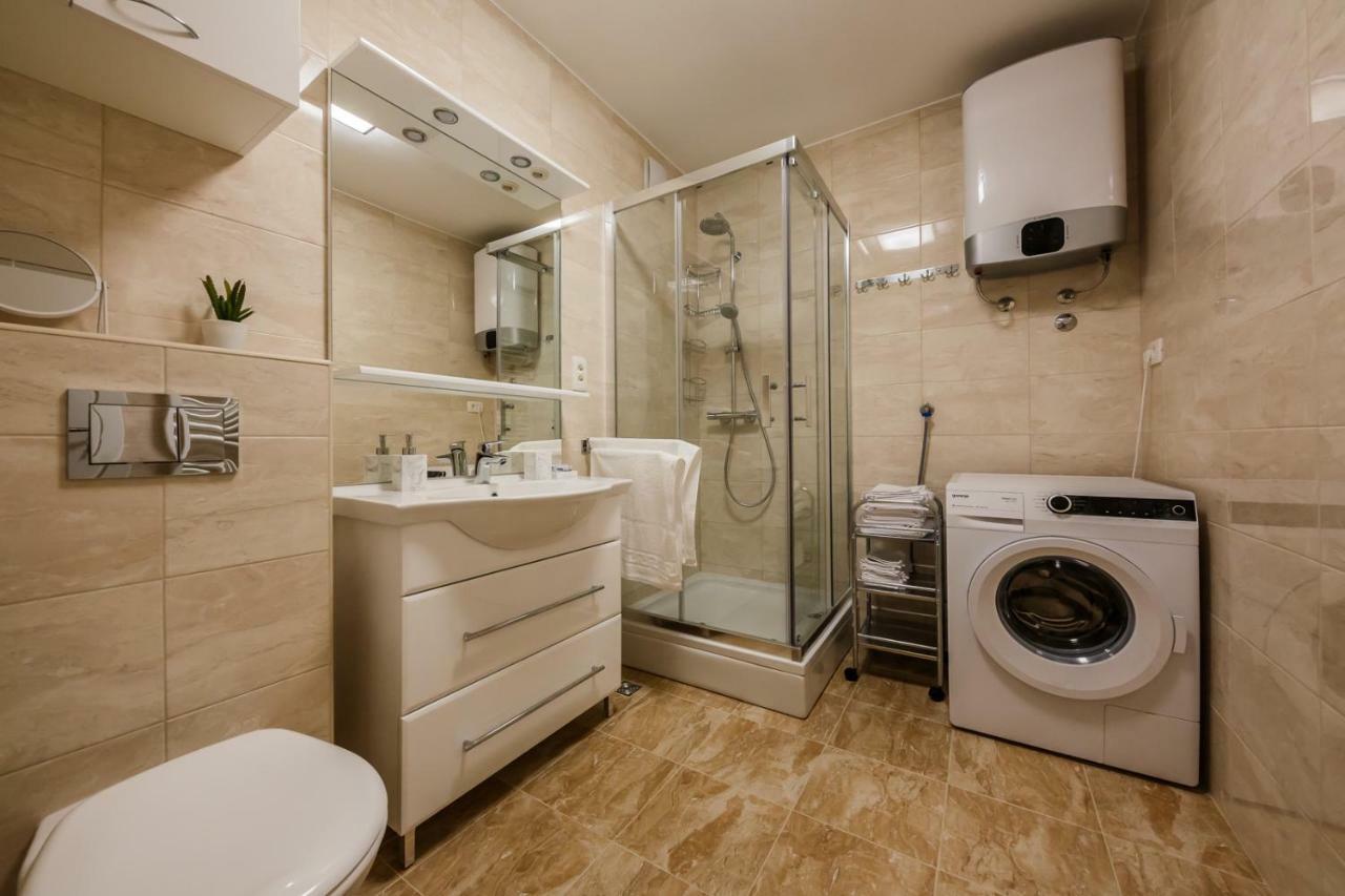 Apartment Bambi Spalato Esterno foto